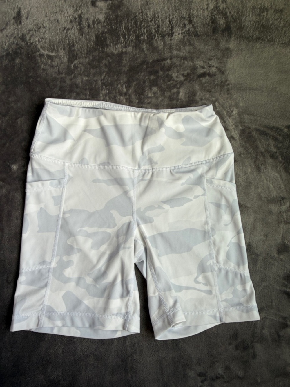 90 Degree By Reflex White & Light Gray Camouflage Bike Shorts